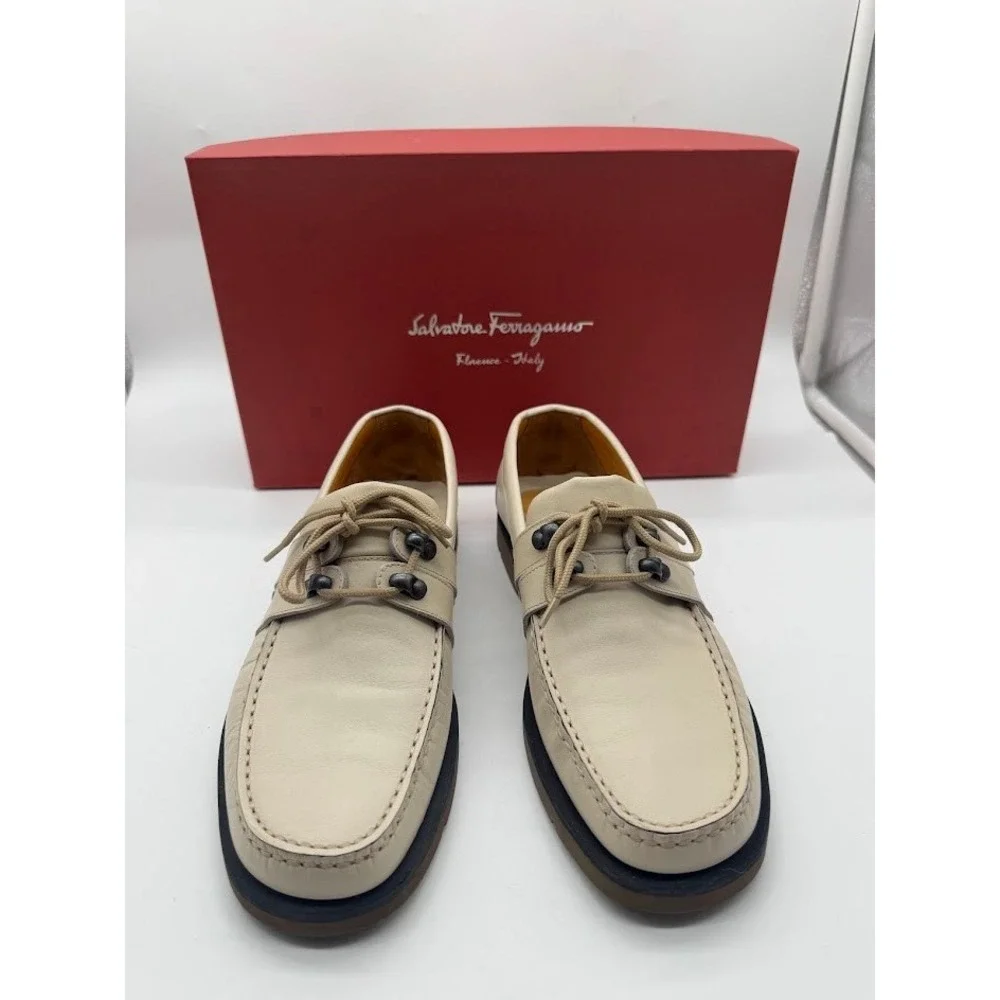 Salvatore Ferragamo Sport Mens UR40900 D 8 Off White Leather Boat Shoes Italy
